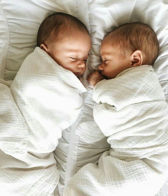 Illustratie bij: Premature tweeling weegt nog geen 500 gram bij de geboorte, maar overleeft