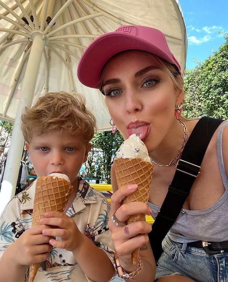 Illustratie bij: ‘Onze buurvrouw klaagt over dat mijn kinderen niet in de ochtend in de tuin mogen spelen, wat moet ik daar nou mee?’