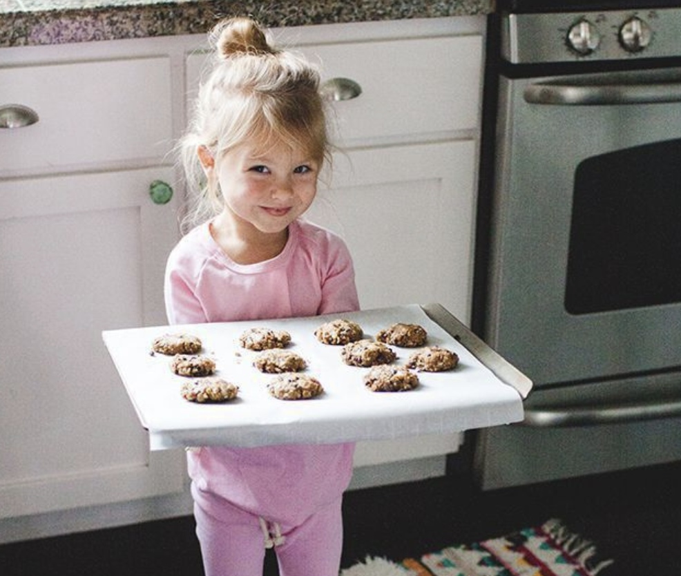 Illustratie bij: ‘Mijn moeder laat mijn kind altijd erbij lopen als een slons als ze oppast, dat irriteert me mateloos’