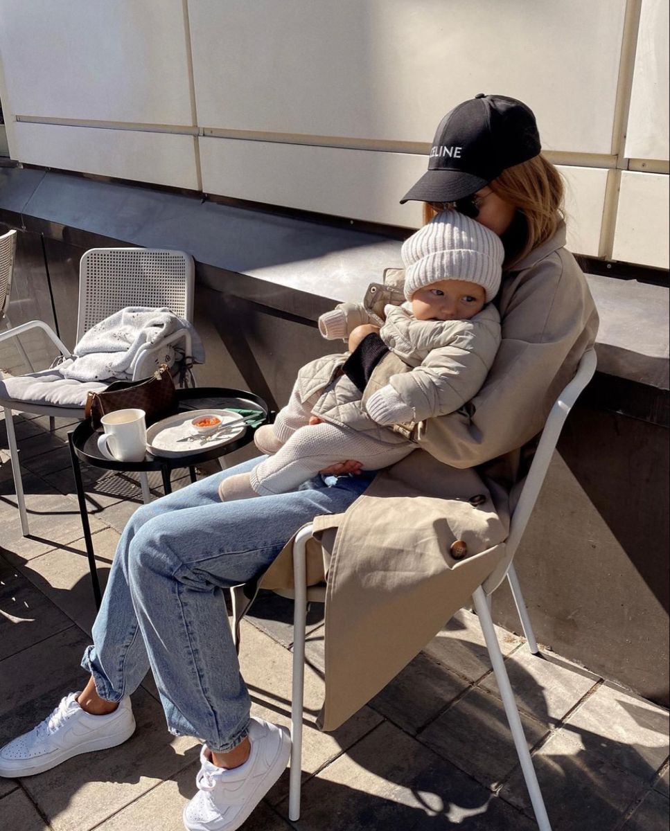 Illustratie bij: Moeders met deze 4 sterrenbeelden shoppen de meeste kleding voor hun kinderen