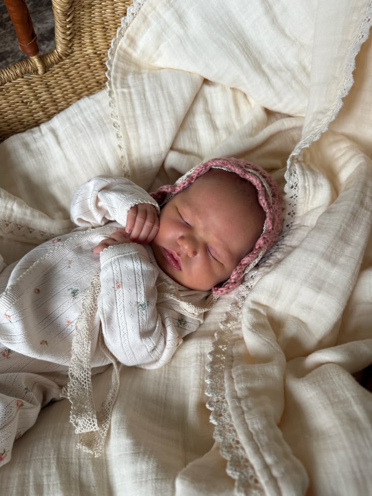 Illustratie bij: ‘Wij veranderden na 6 weken de naam van onze dochter, die eerst Mia heette, naar iets heel anders’