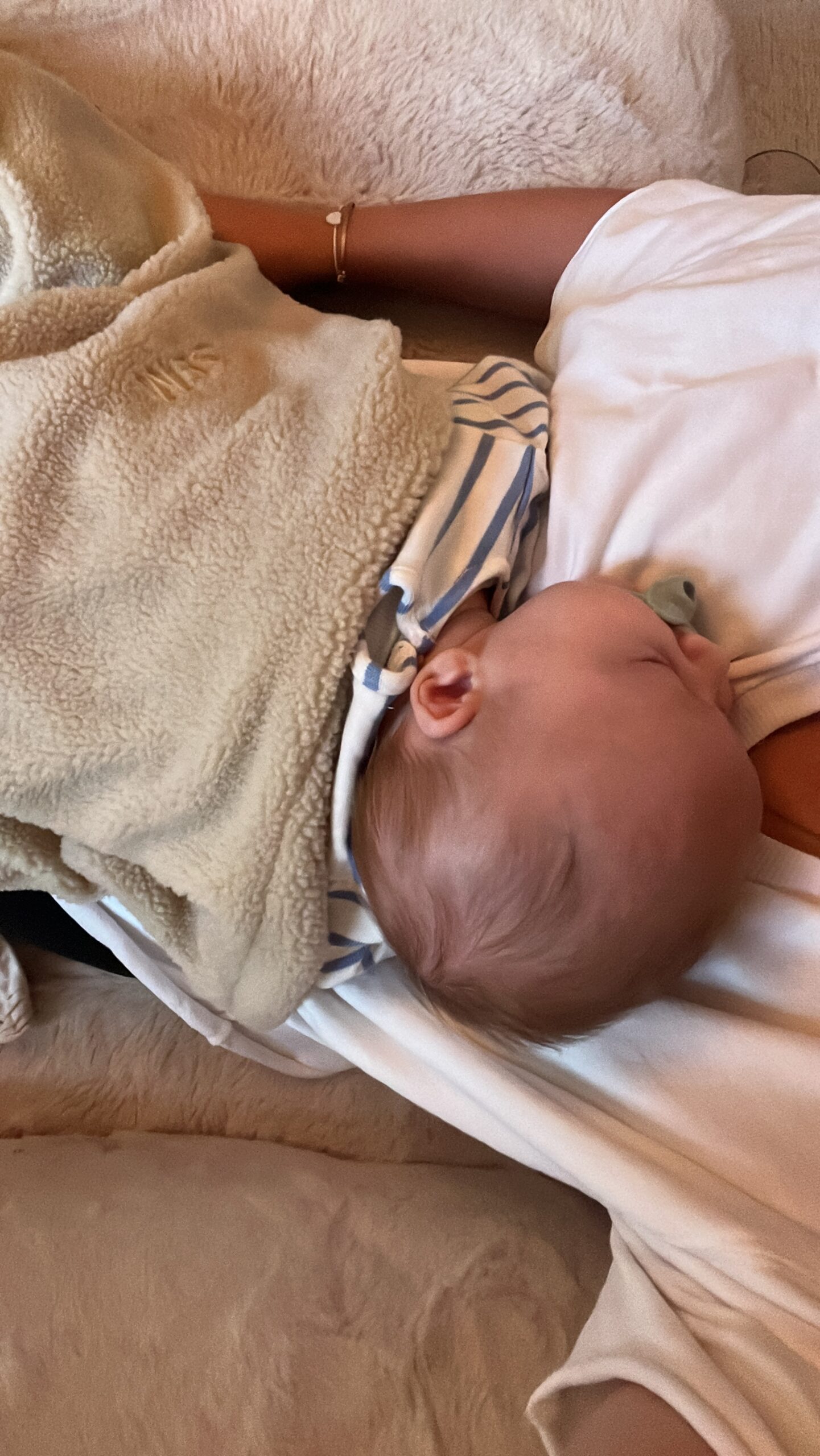 Illustratie bij: Als je baby dit specifieke geluid maakt, moet je direct de dokter bellen